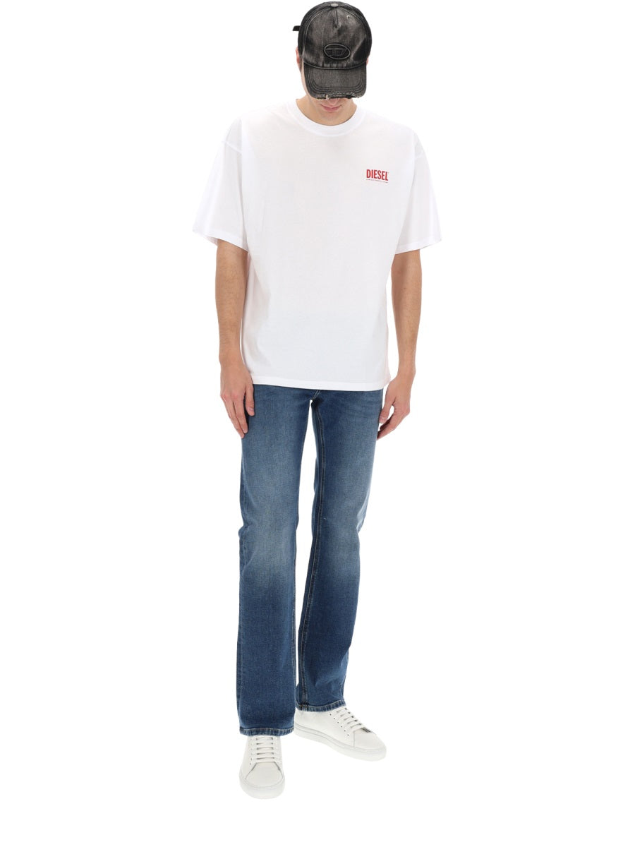 Diesel Men "1985 Larkee" Jeans