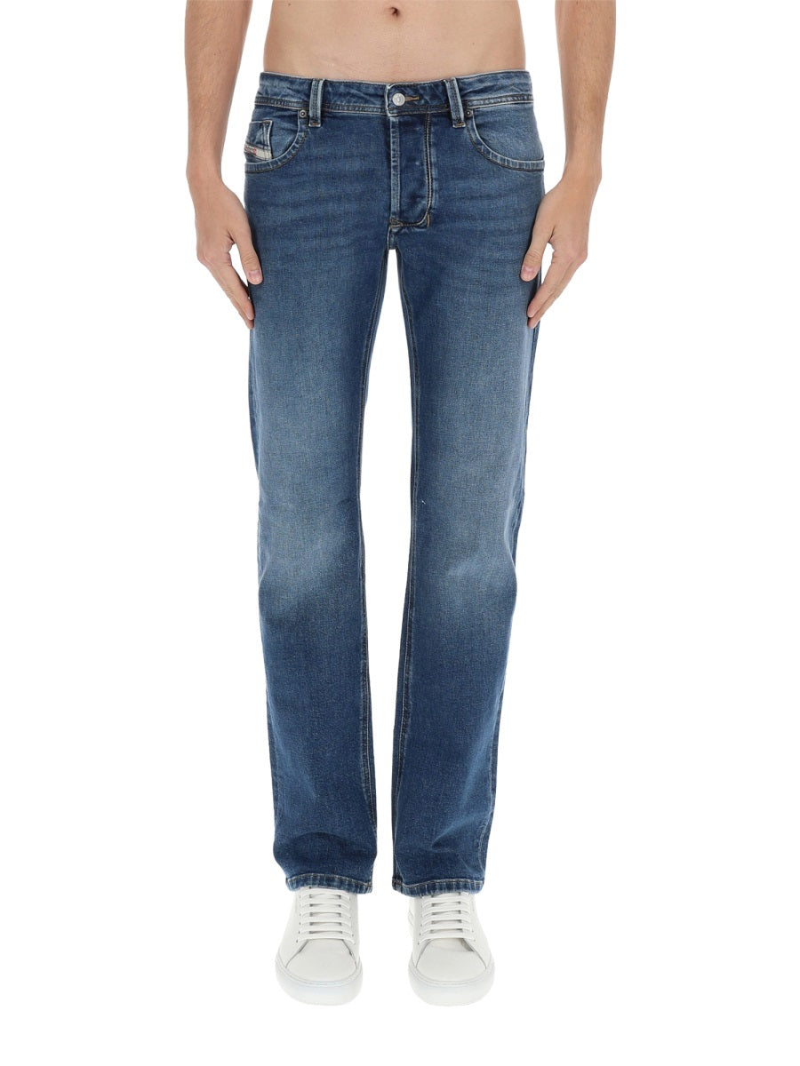 Diesel Men "1985 Larkee" Jeans