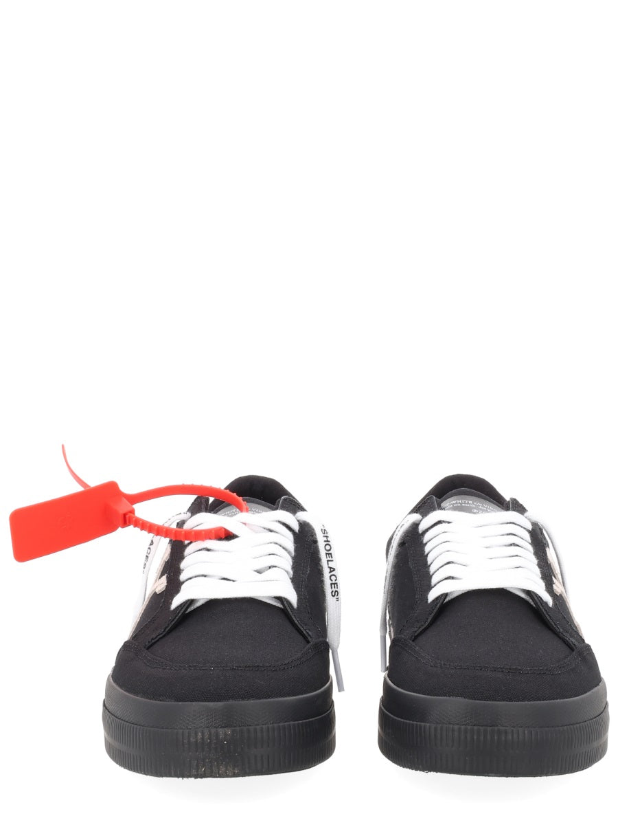 Off-White Men Sneaker "Vulc Low" OFF-WHITE