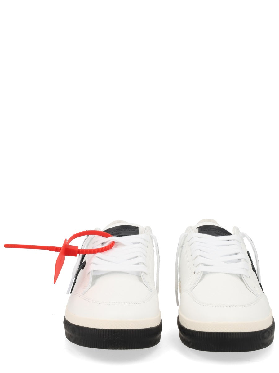 Off-White Men Sneaker "Vulc Low" OFF-WHITE