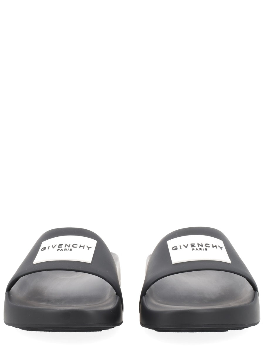 Givenchy Men Mule Piatta "Label Slide" GIVENCHY