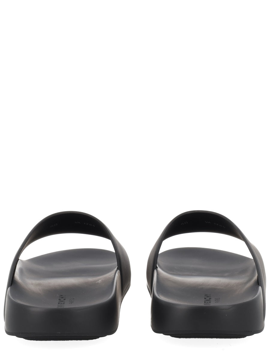 Givenchy Men Mule Piatta "Label Slide" GIVENCHY