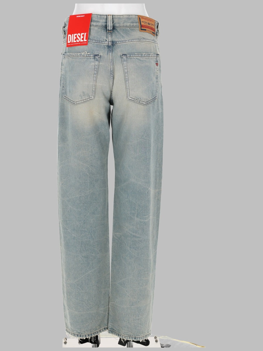 Diesel Women Jeans "1988 D-Ark" DIESEL
