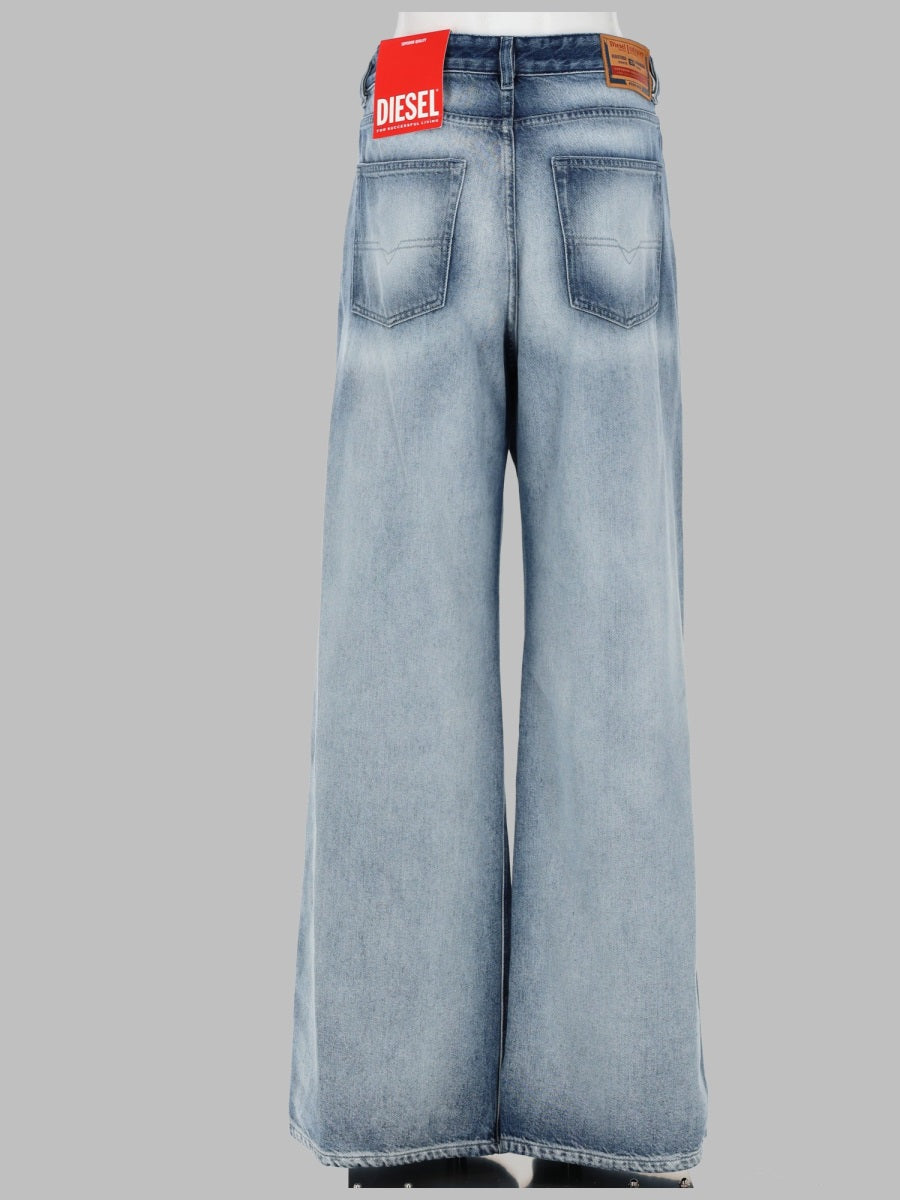 Diesel Women Jeans "1996 D-Sire" Relaxed DIESEL