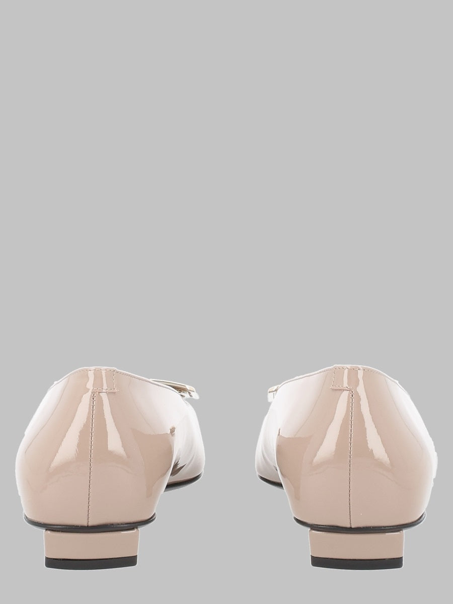 Roger Vivier Women Ballerina "Belle Vivier" In Vernice ROGER VIVIER