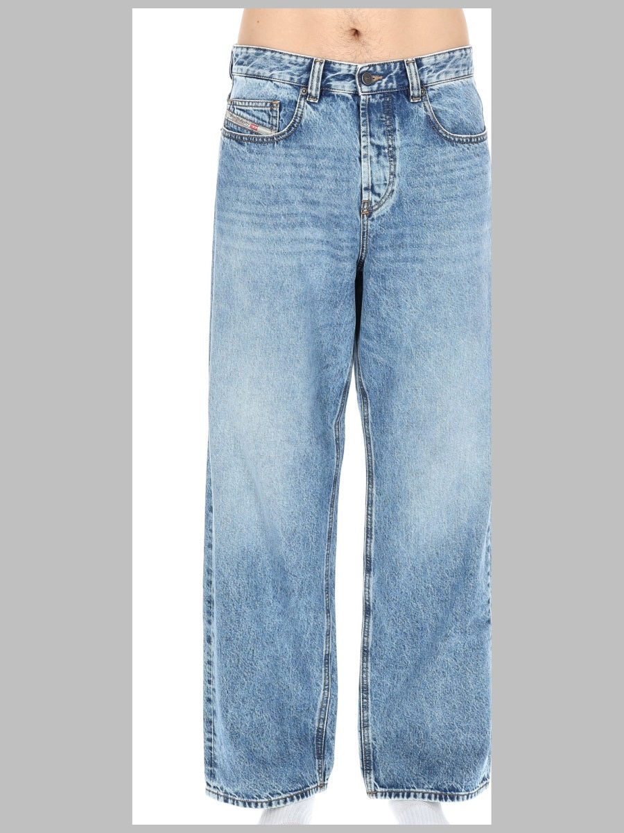 Diesel Men Jeans "2001 D-Macro" DIESEL