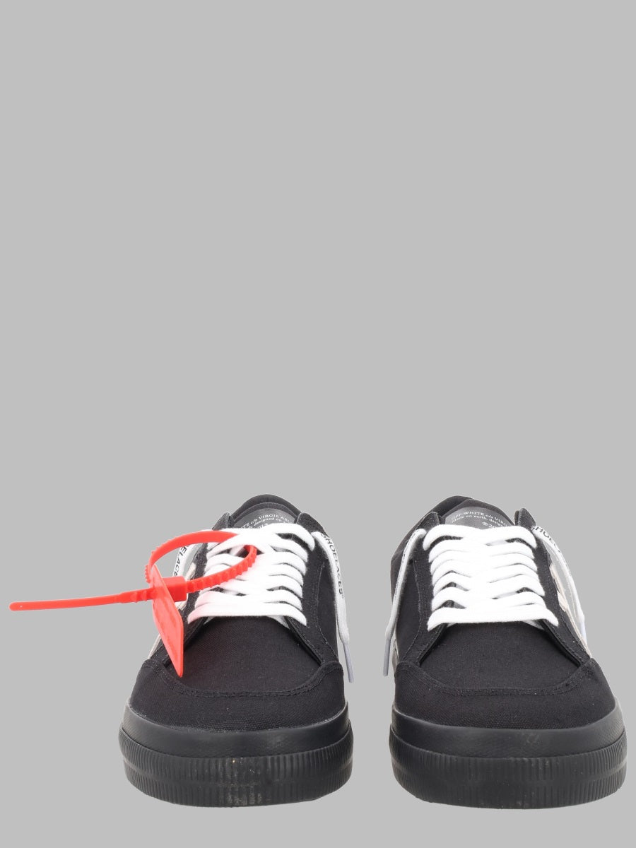 Off-White Men Sneaker " Vulc Low" OFF-WHITE