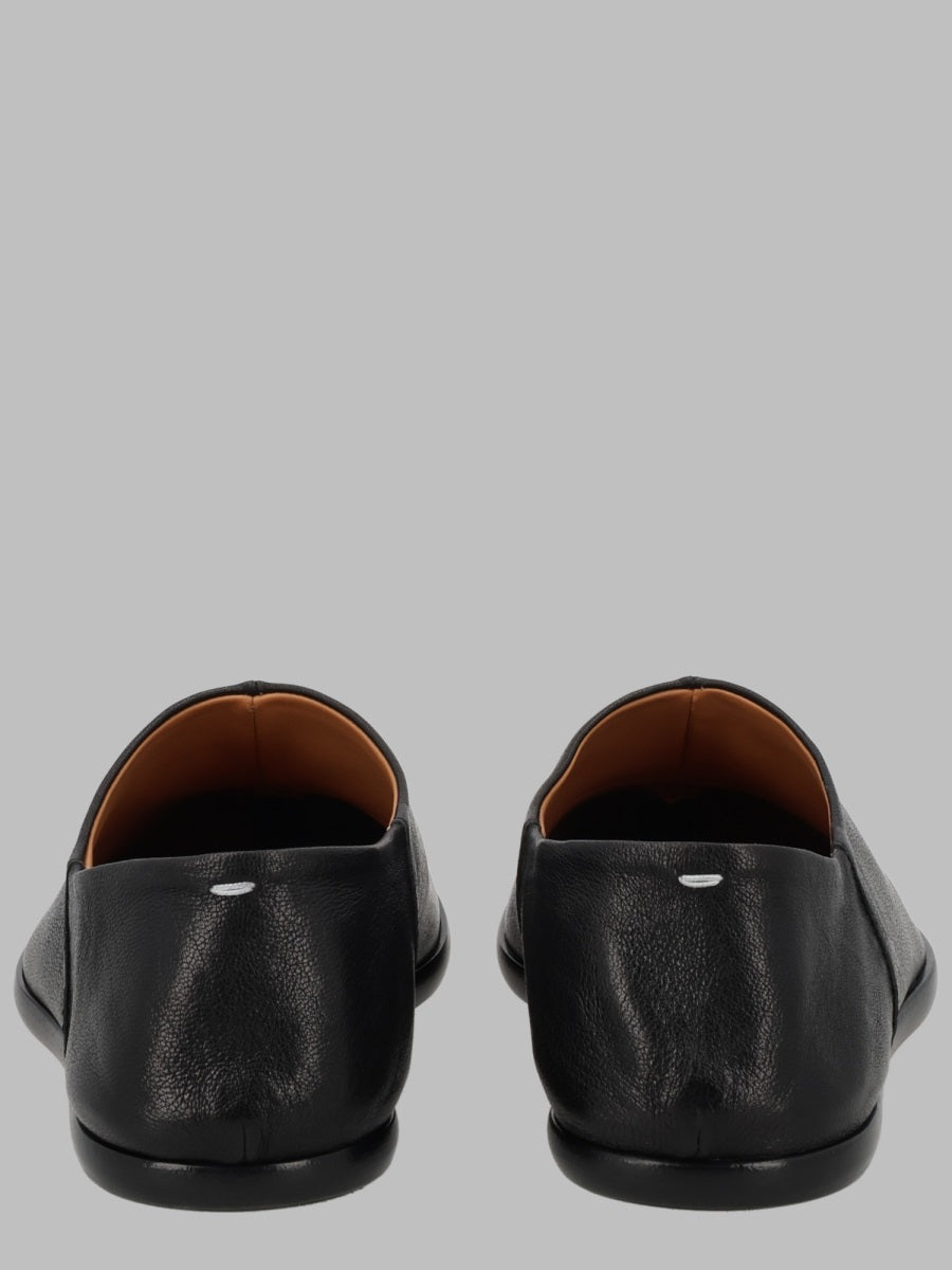 Maison Margiela Women Slip-On Tabi In Pelle MAISON MARGIELA