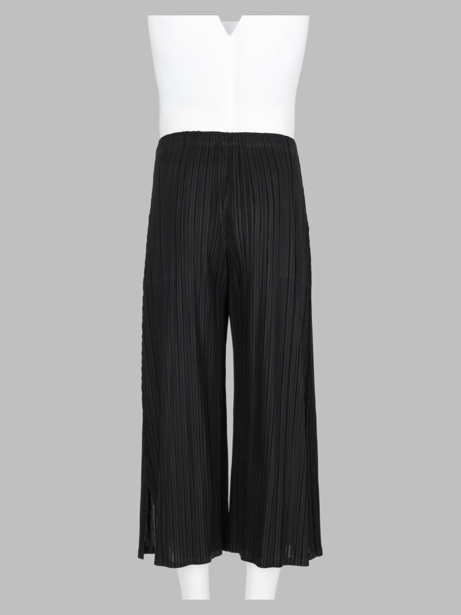 Pleats Please Issey Miyake Women Pantalone "Mellow Pleats" PLEATS PLEASE ISSEY MIYAKE