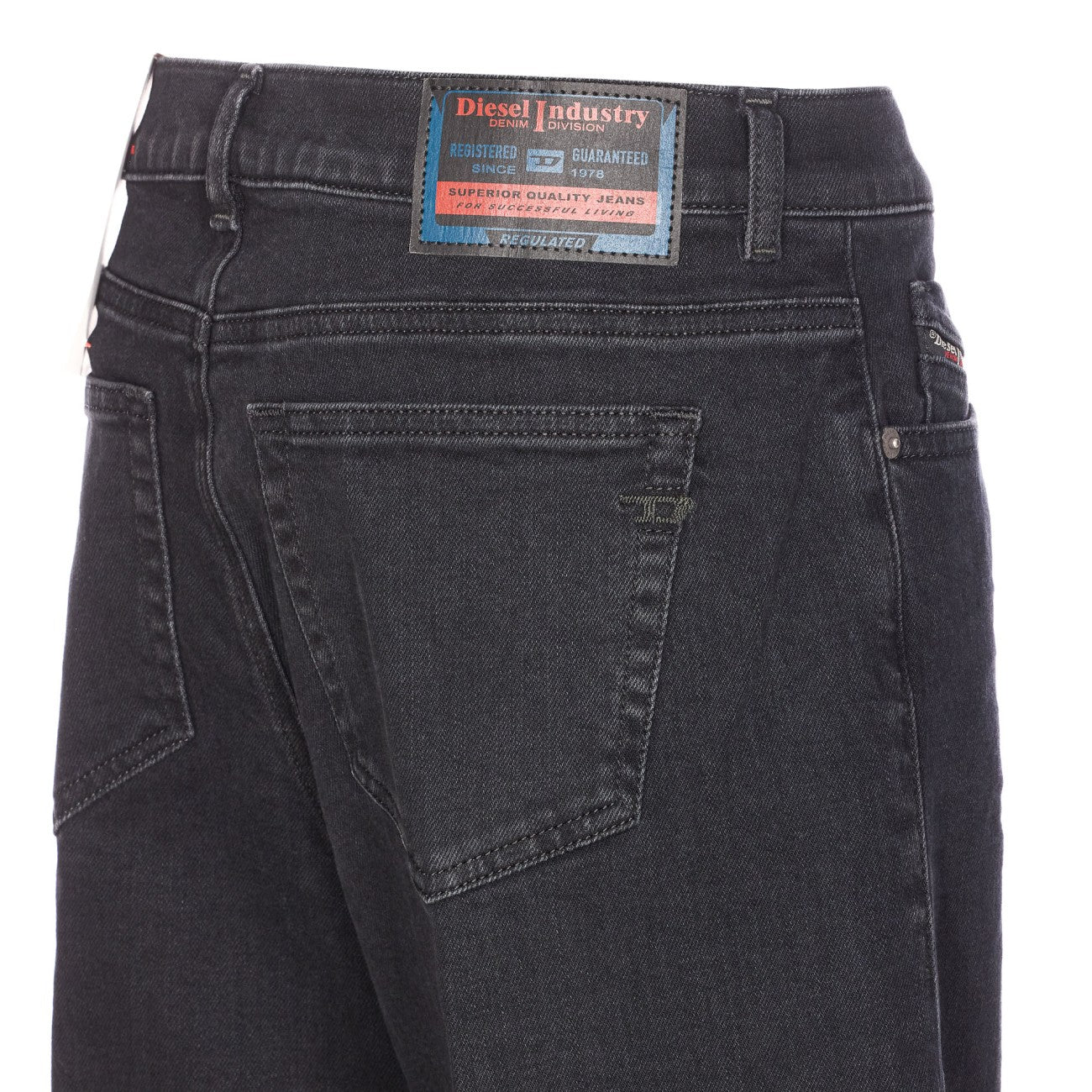 Diesel Women 1978 D-Akemi Jeans DIESEL