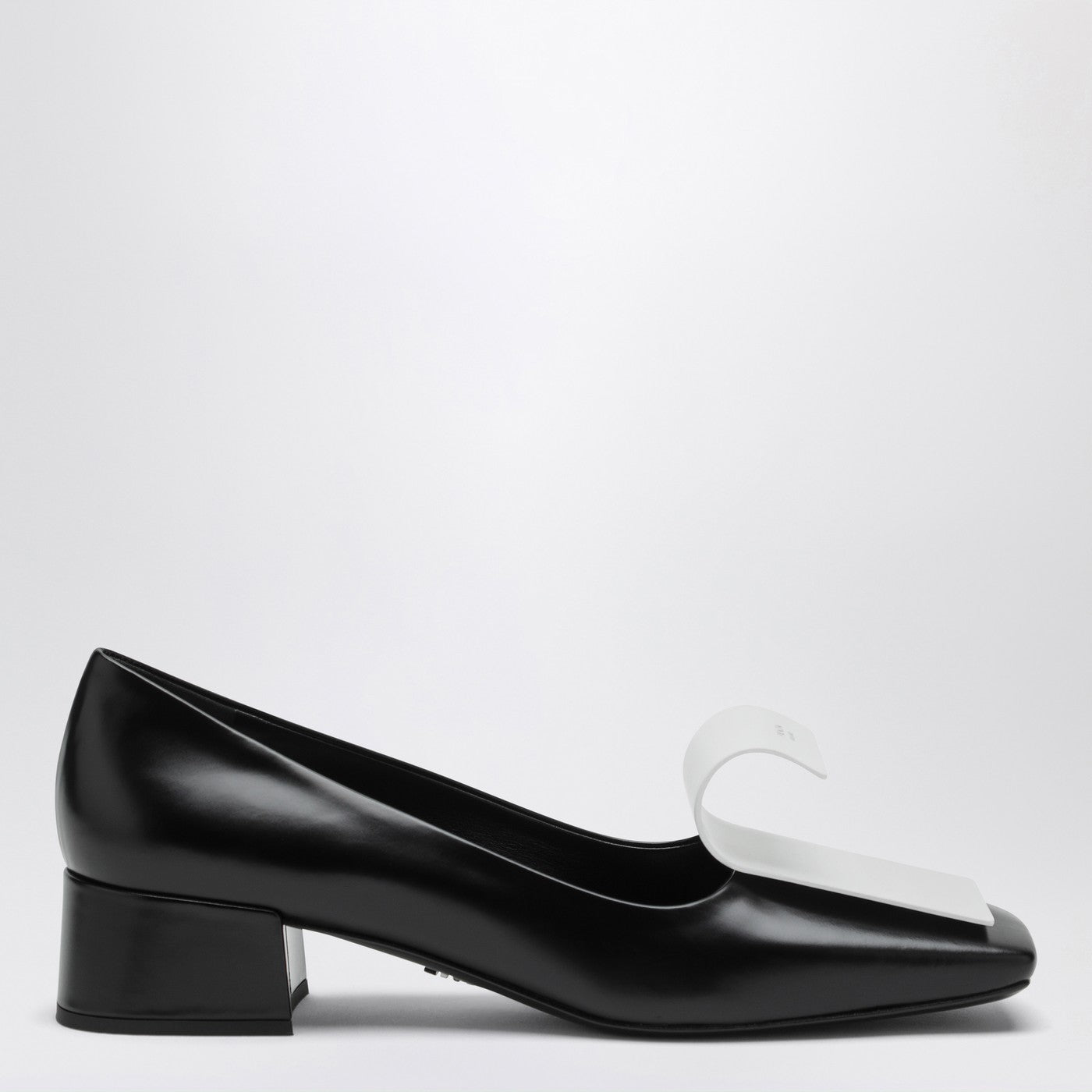 Prada Black And White Leather Decollete Women PRADA