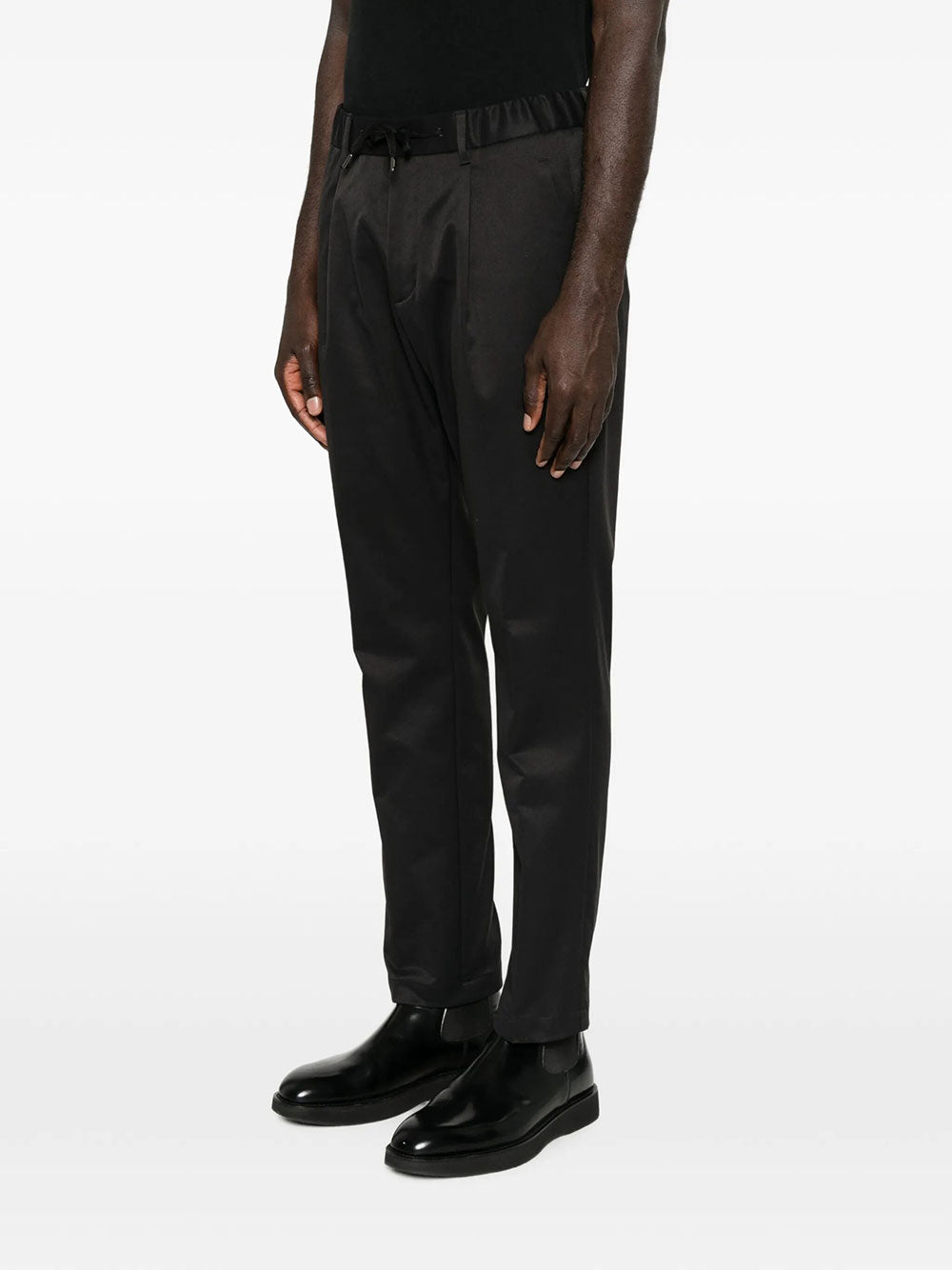 Herno Men Drawstring-Waistband Tapered Leg Trousers HERNO
