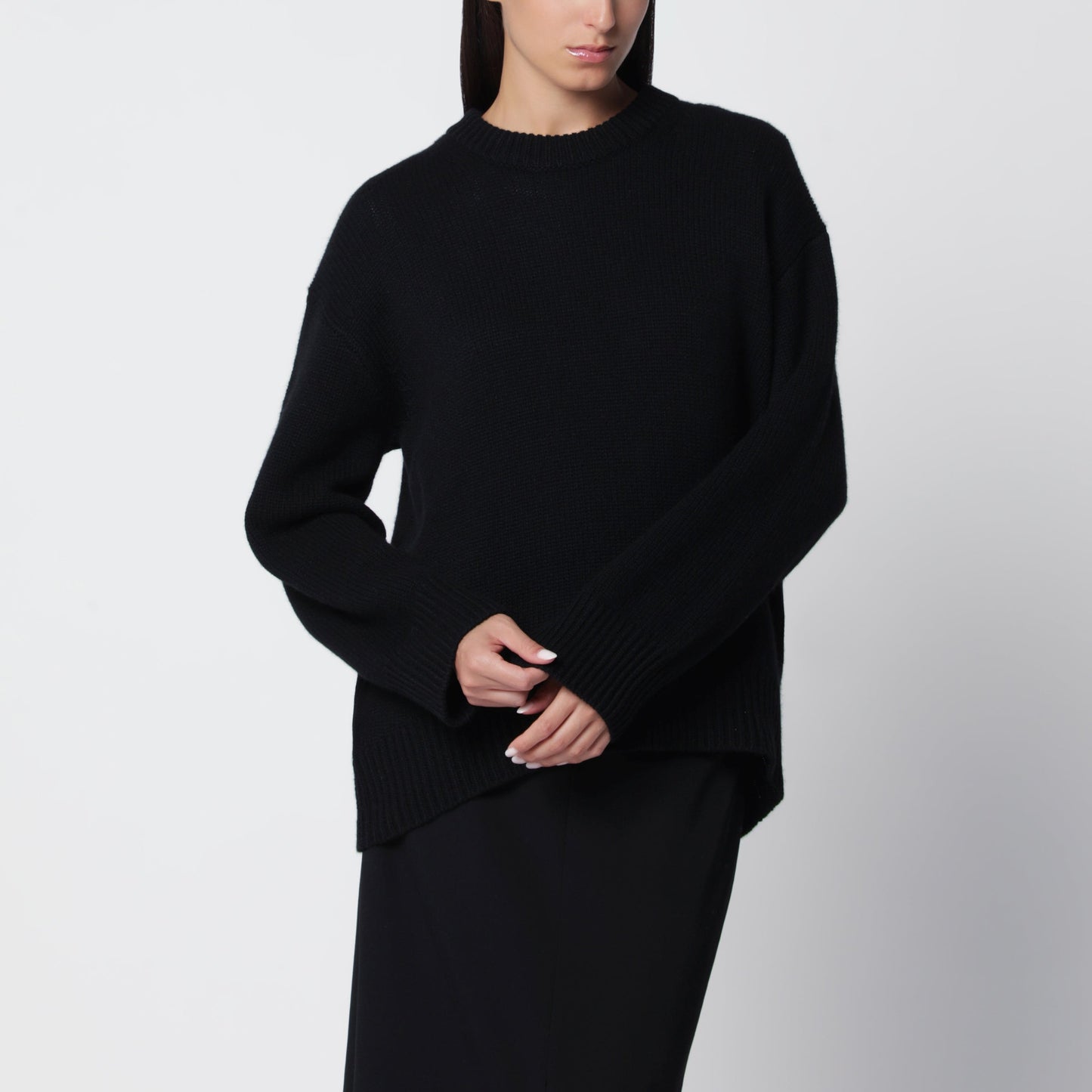 Lisa Yang Noor Crew-Neck Cashmere Sweater In Black Women LISA YANG