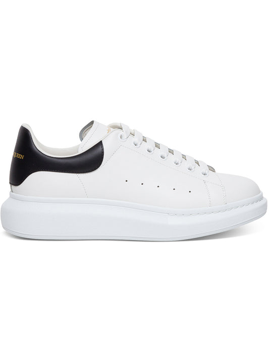Alexander Mcqueen Men White And Black Leather Oversize Sneakers Man Alexander Mcqueen ALEXANDER MCQUEEN