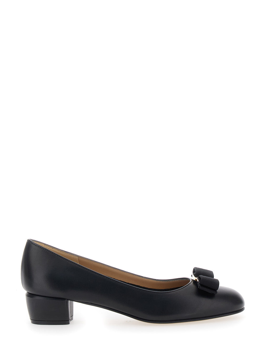 Ferragamo Women Pumps 'Vara' With Wide Low Heel And Logo Plate On The Front In Black Leather For Women FERRAGAMO