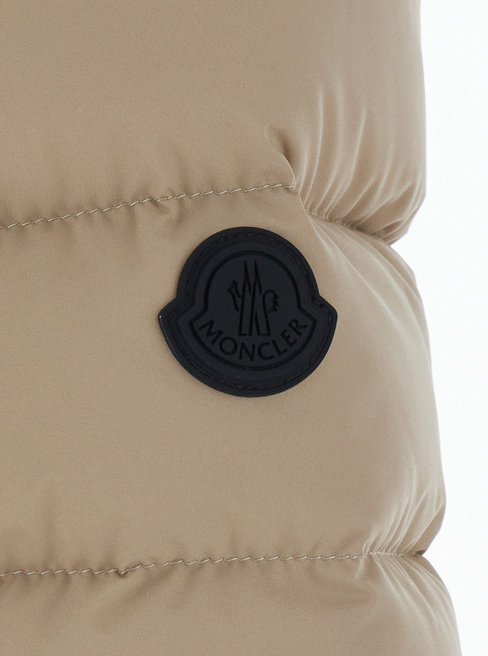 Moncler Women 'Herbes' Beige Down Jacket With Hood And Logo Patch On The Sleeve In Tech Fabric For Women MONCLER