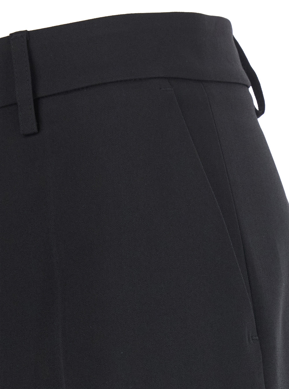 Leplain Women Black Bermuda Shorts With Belt Loops And Front Darts In Fabric For Women LEPLAIN