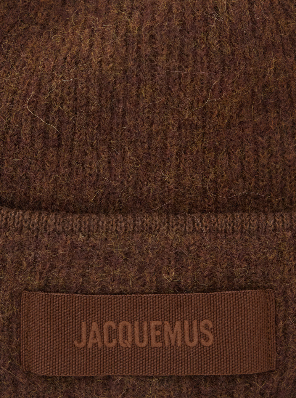 Jacquemus Men Le Bonnet Gros Grain Is A Hat Characterized By A Gros Grain Band And An Elegant Design. Brown Color. Unisex. JACQUEMUS