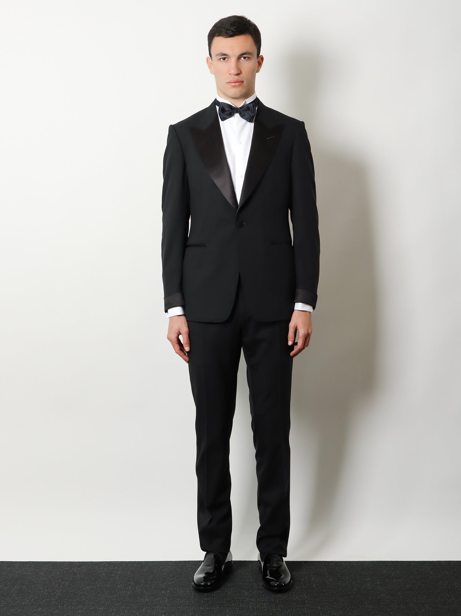 Tom Ford Men Shelton Wool Tuxedo TOM FORD