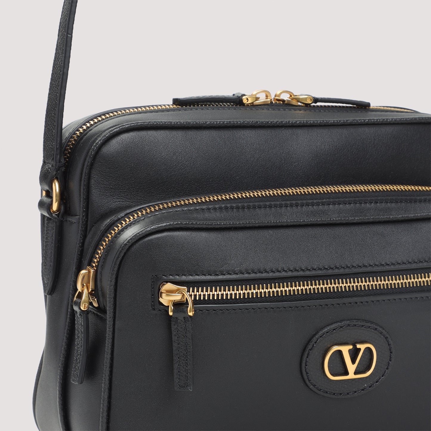 Valentino Garavani Camera Case Men VALENTINO GARAVANI