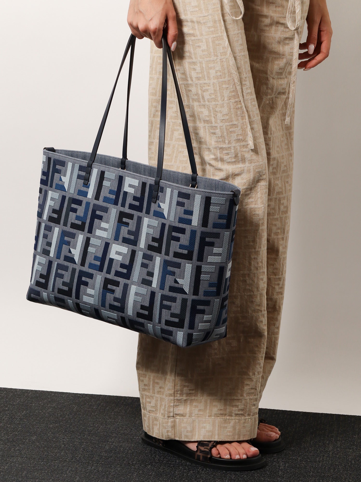Fendi Women Roll Large Jacquard Ff Fabric Tote Bag FENDI