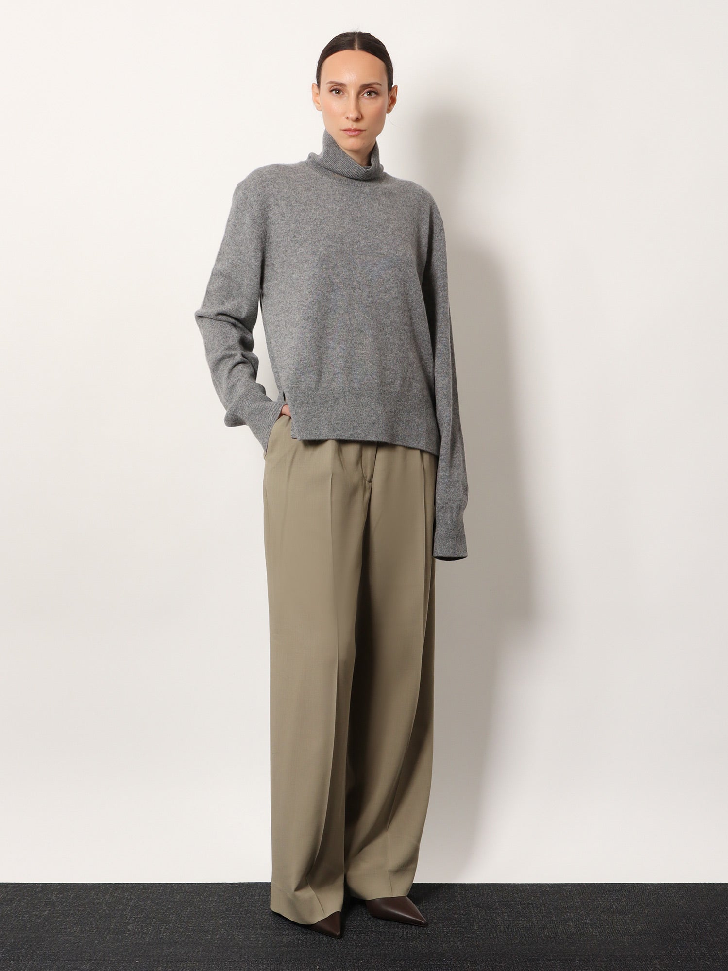 Toteme Women Cashmere Turtleneck Sweater TOTEME
