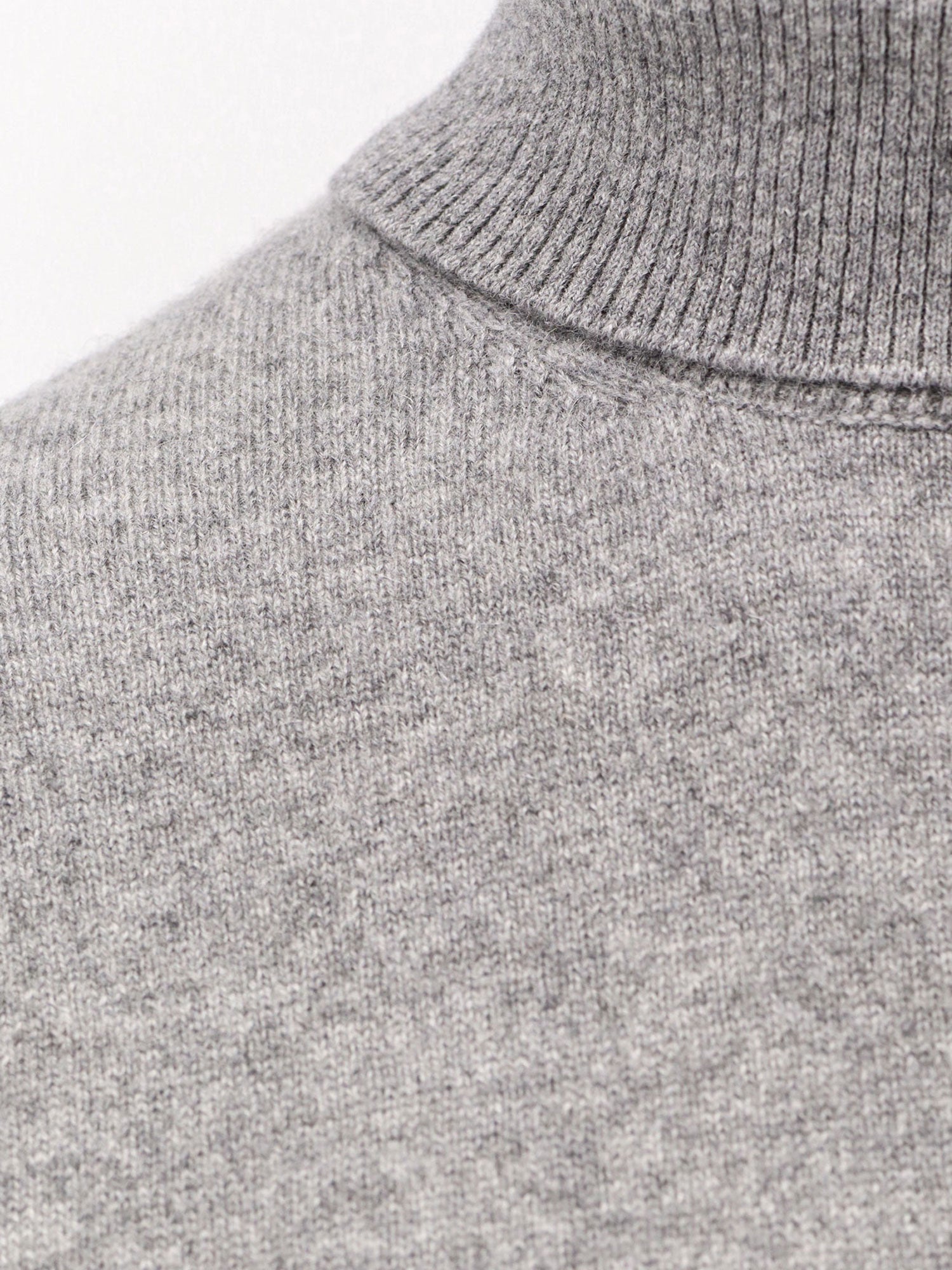 Toteme Women Cashmere Turtleneck Sweater TOTEME