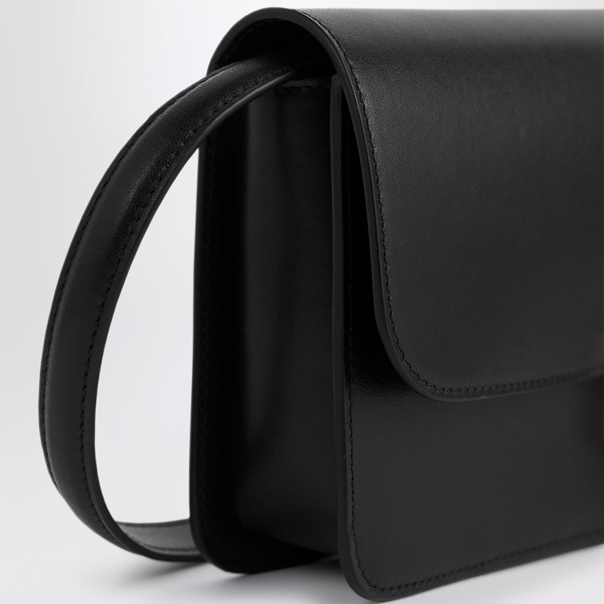 Toteme Black Leather Clutch Bag With T-Lock Closure Women TOTEME