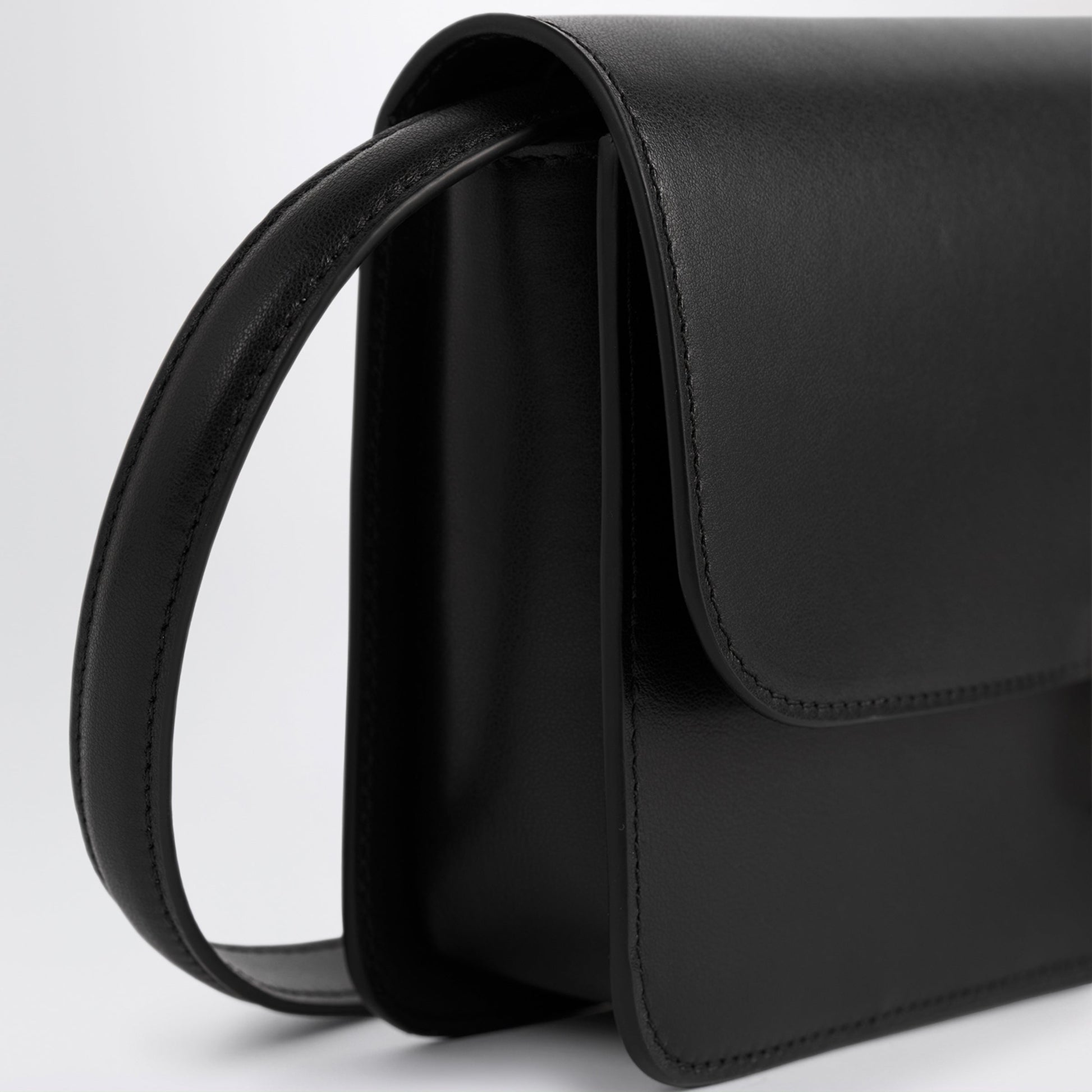 Toteme Black Leather Clutch Bag With T-Lock Closure Women TOTEME