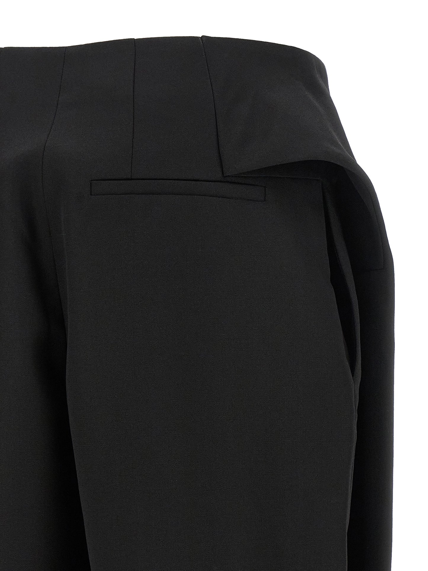 Jacquemus Women 'Le Short Cubisto' Bermuda Shorts JACQUEMUS