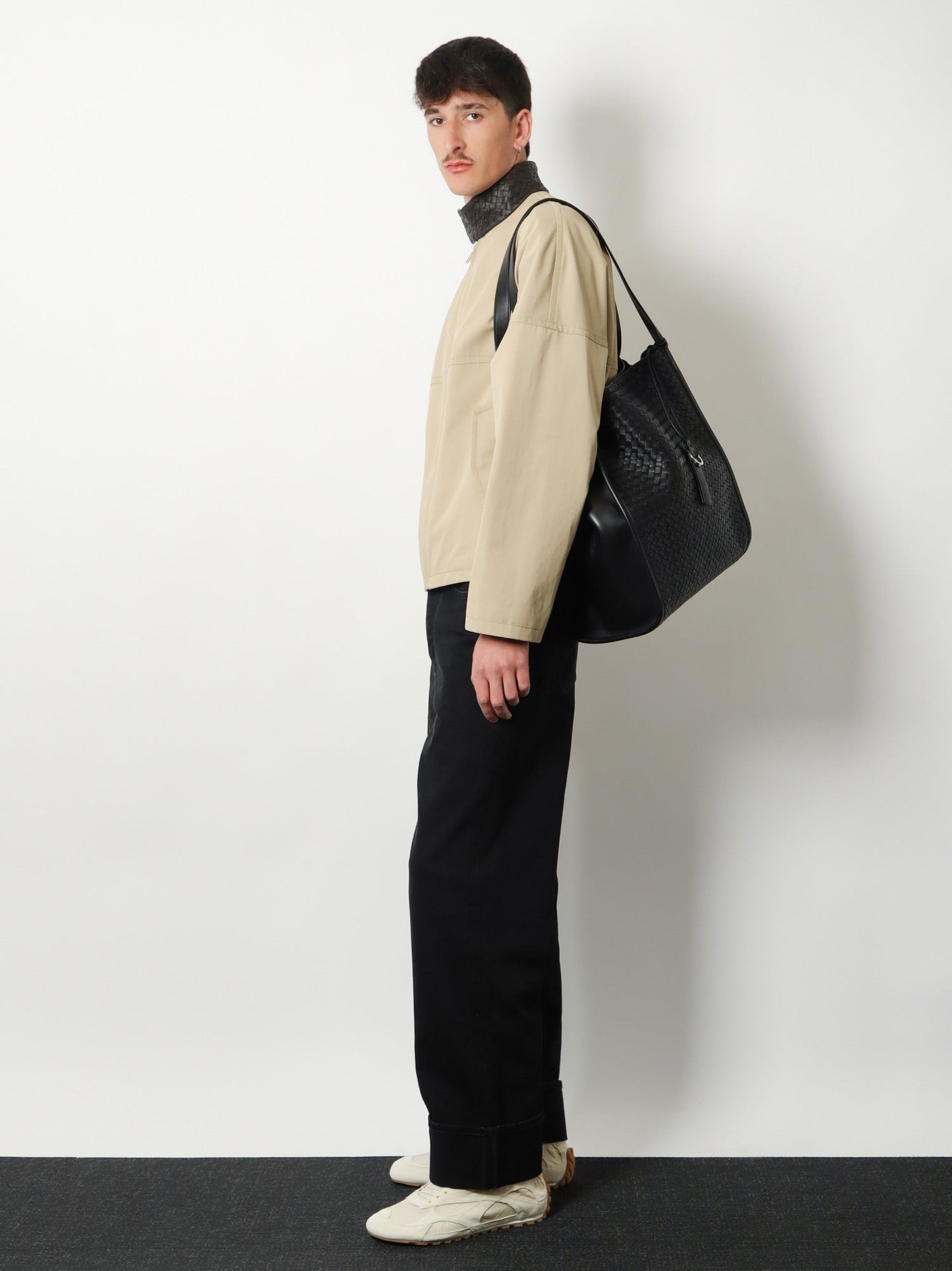 Bottega Veneta Men Corriere Leather Shoulder Bag With Intrecciato Pattern BOTTEGA VENETA