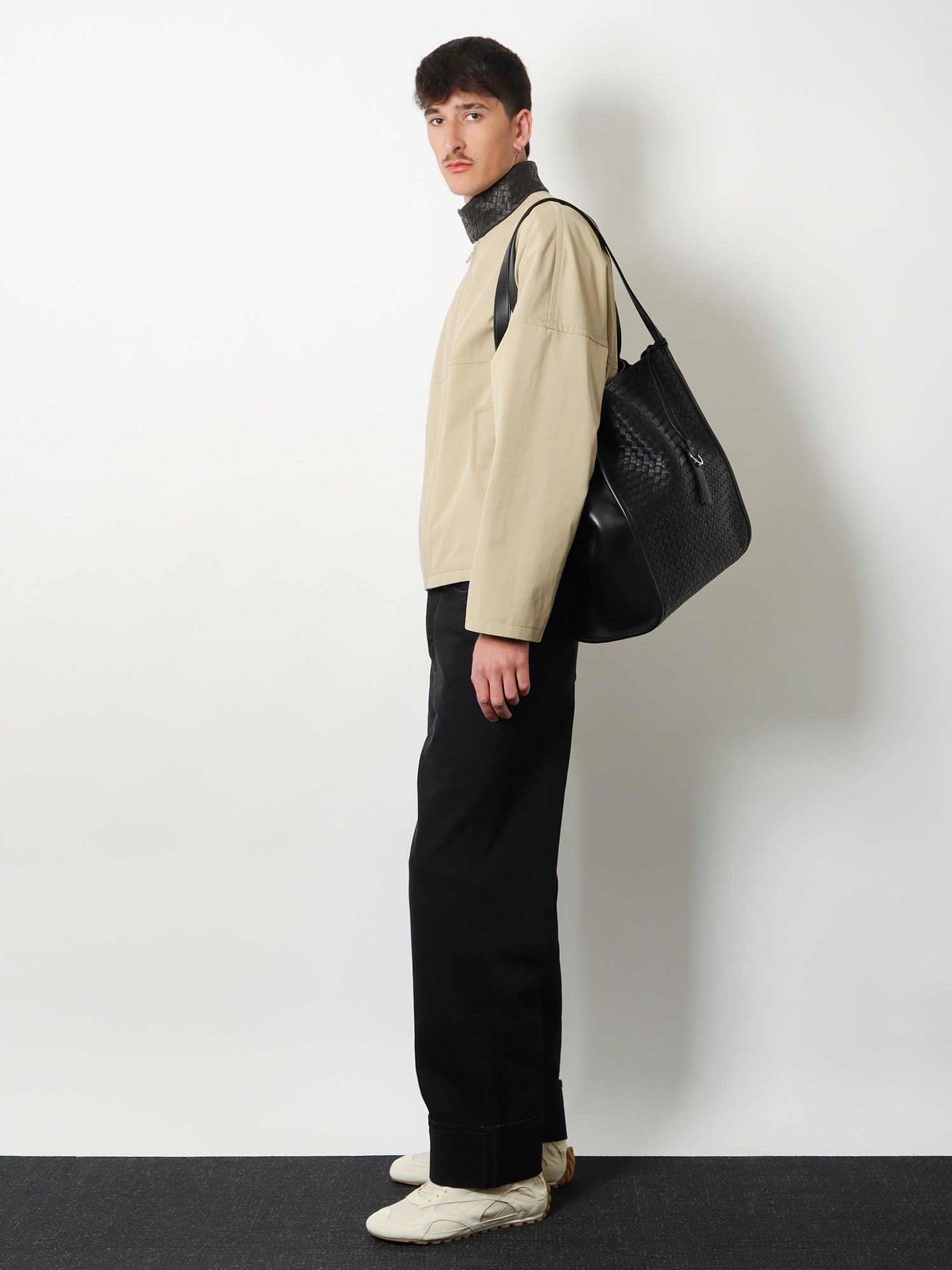 Bottega Veneta Men Corriere Leather Shoulder Bag With Intrecciato Pattern BOTTEGA VENETA