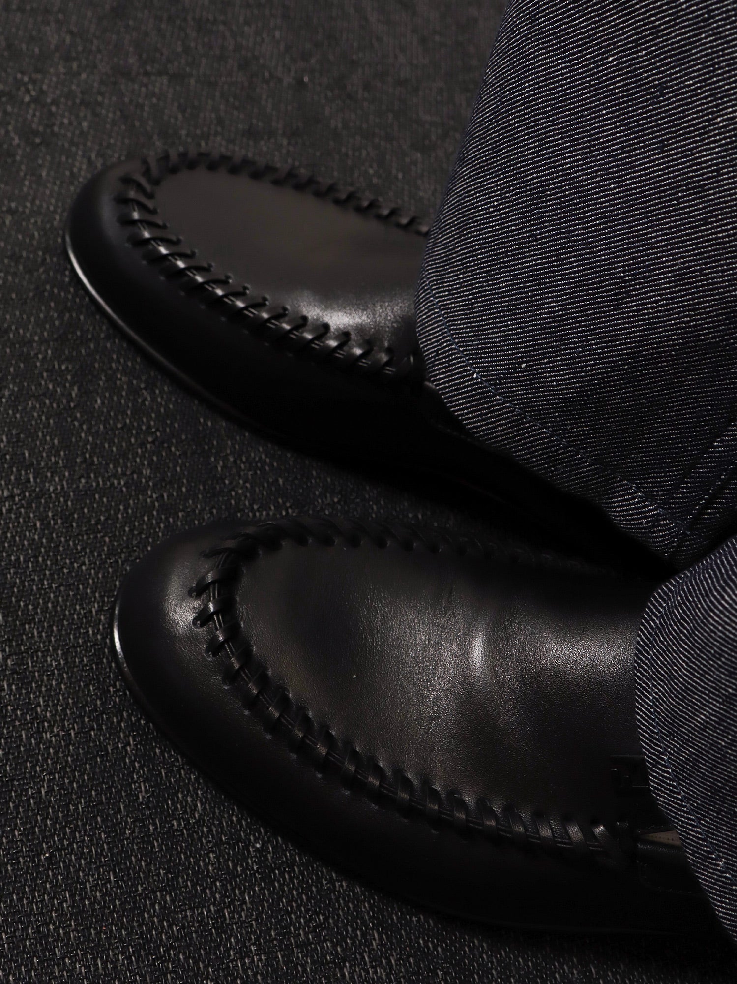 Fendi Men Leather Loafers With Metal Ff Logo FENDI