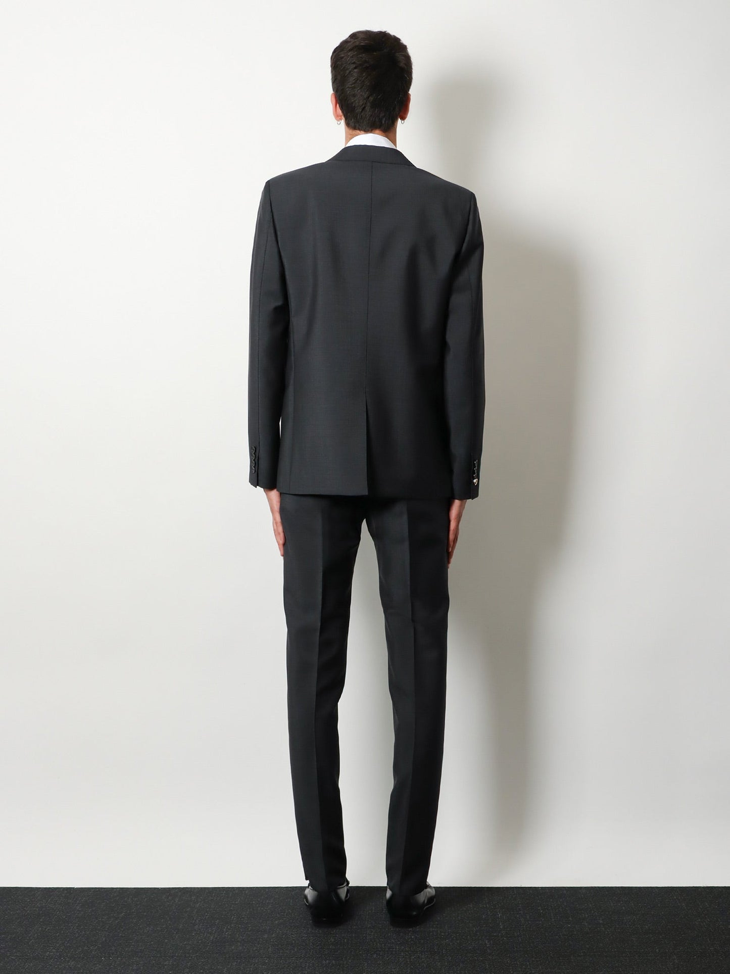 Gucci Men Classic Mohair And Wool Suit GUCCI