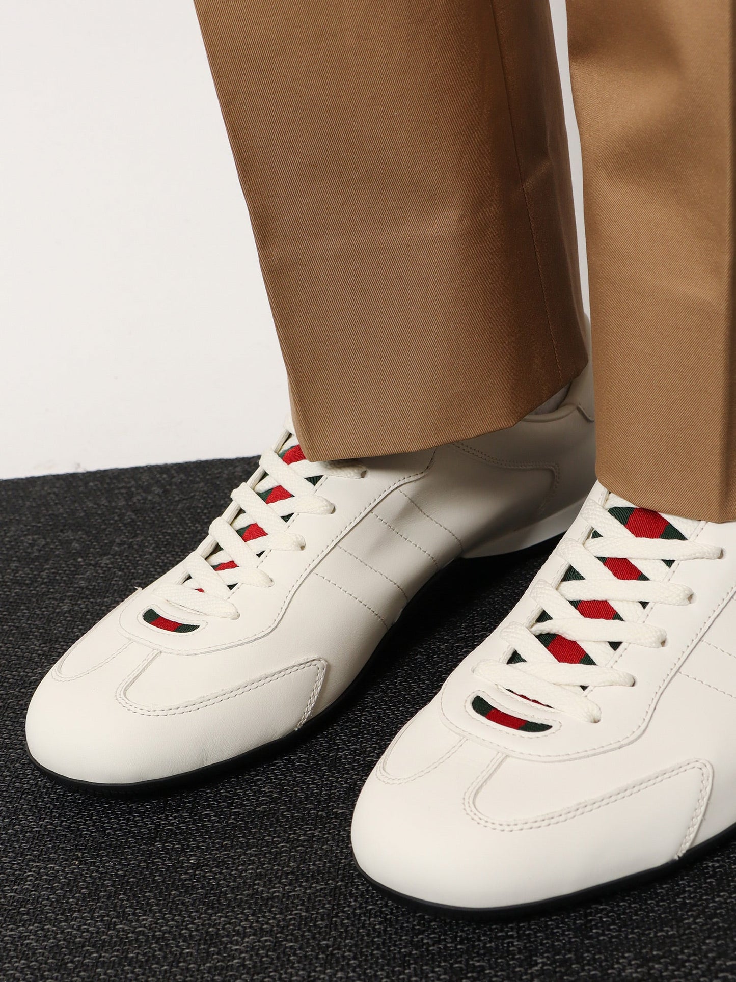 Gucci Men Gucci Shift Leather Sneakers GUCCI