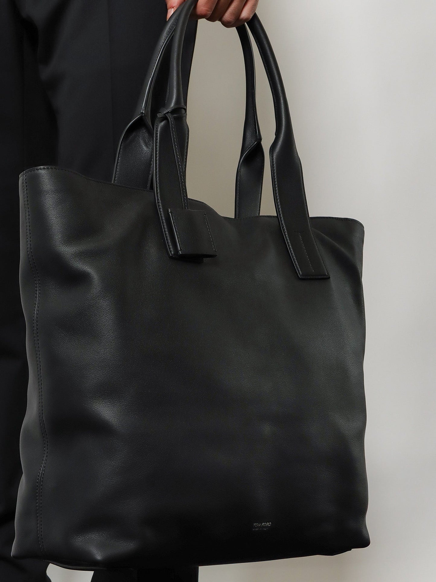 Tom Ford Men Leather Shopping Bag With Logo Lettering On The Bottom TOM FORD