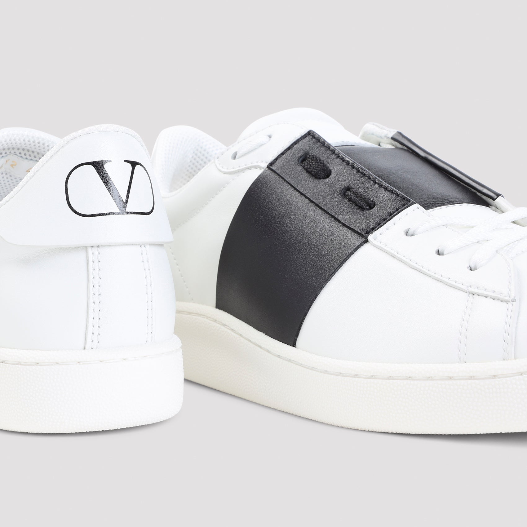Valentino Garavani Sneakers Women VALENTINO GARAVANI