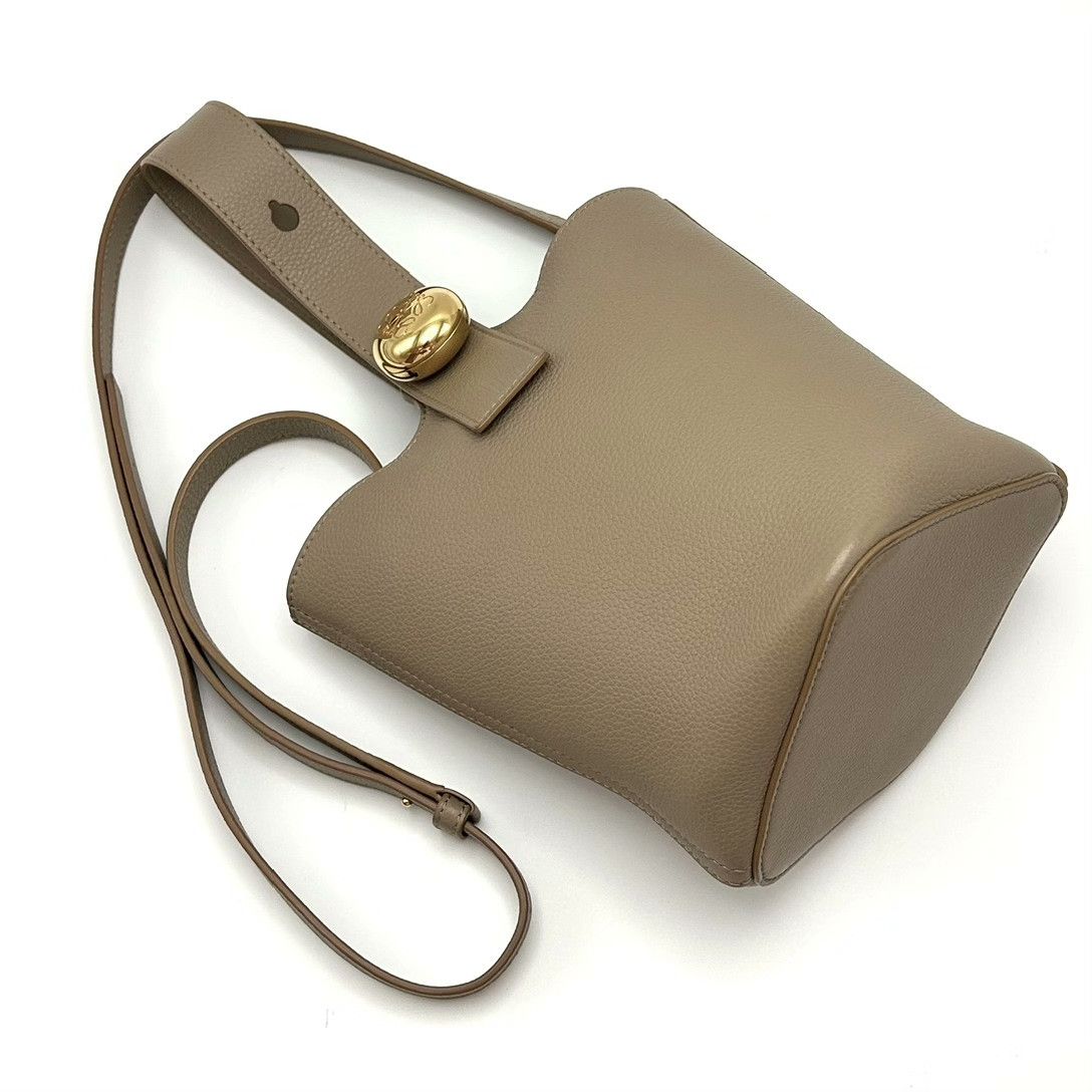 Loewe  Pre-loved Bag Very good condition Luosophy