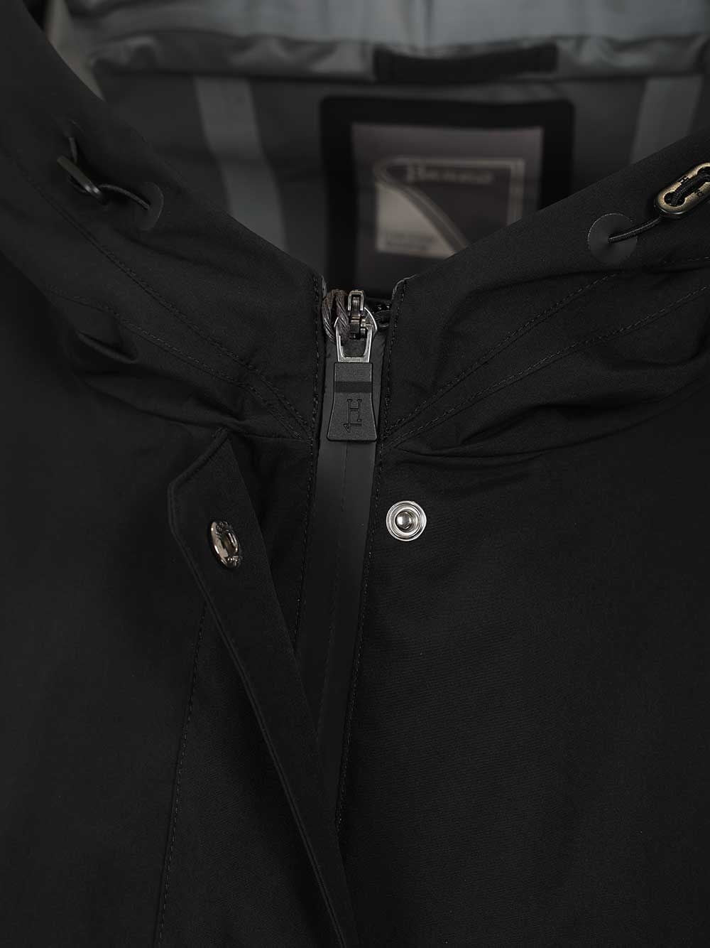 Herno Women A-Shape With 2-Layer Windstopper Hood HERNO