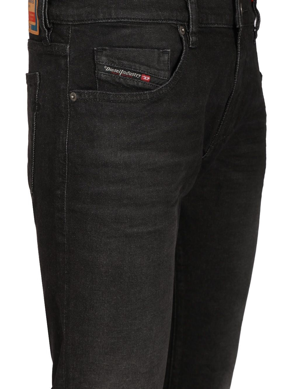 Diesel Men Slim Jeans "2019 D-Strukt 0Kial" DIESEL