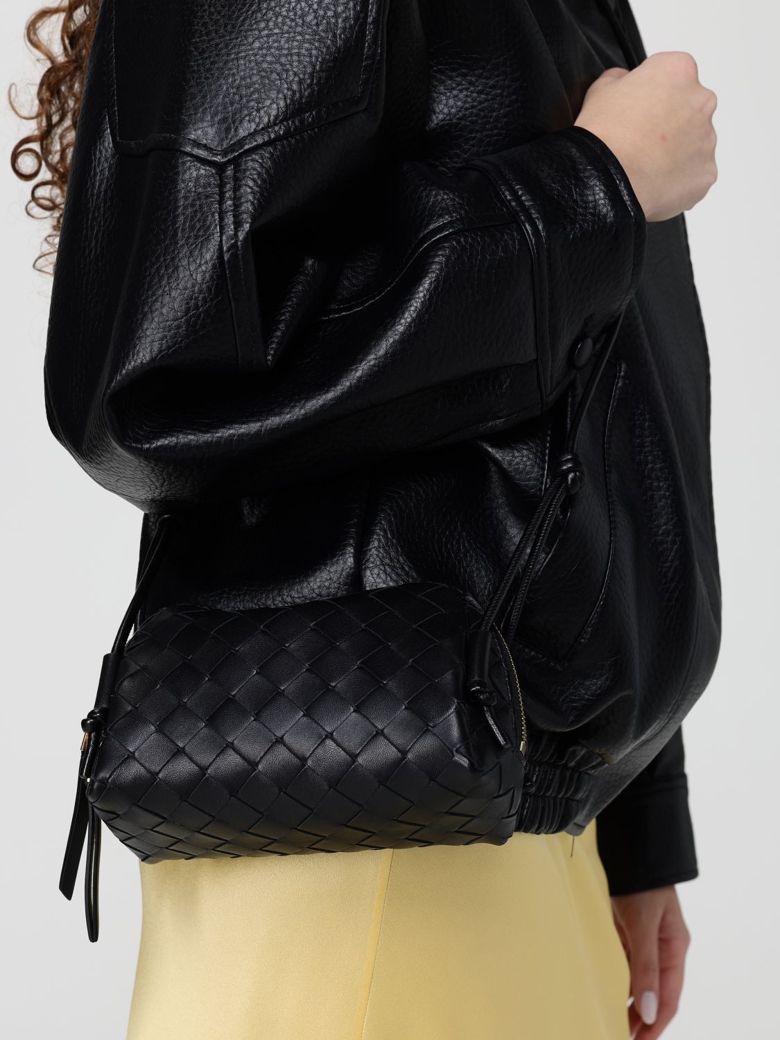Woven Leather Concert Pouch Bottega Veneta BOTTEGA VENETA