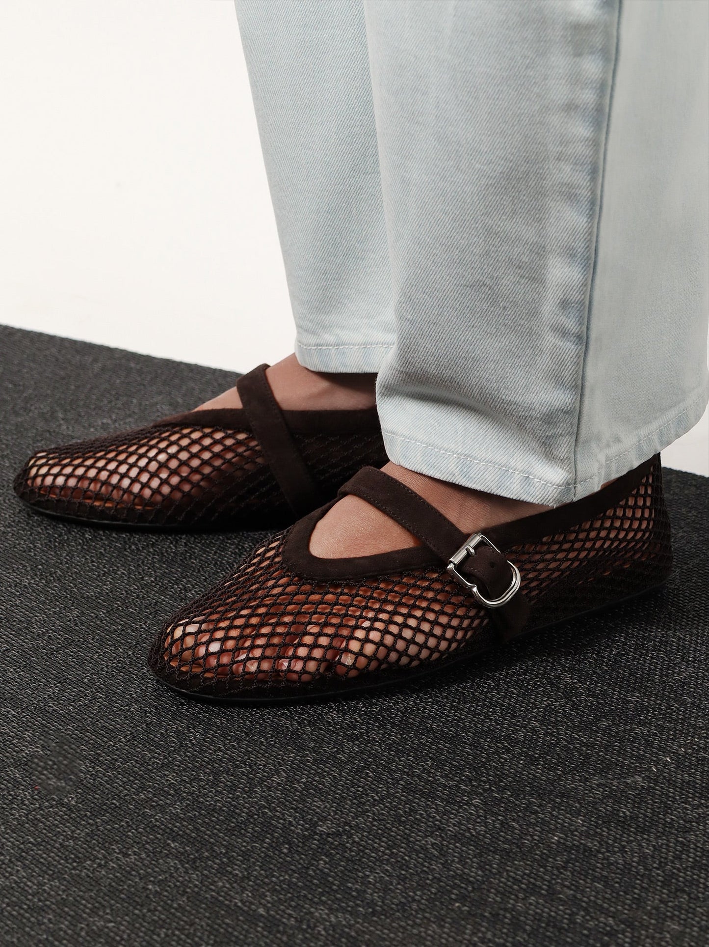 Alaia Women Mesh Ballet Flats