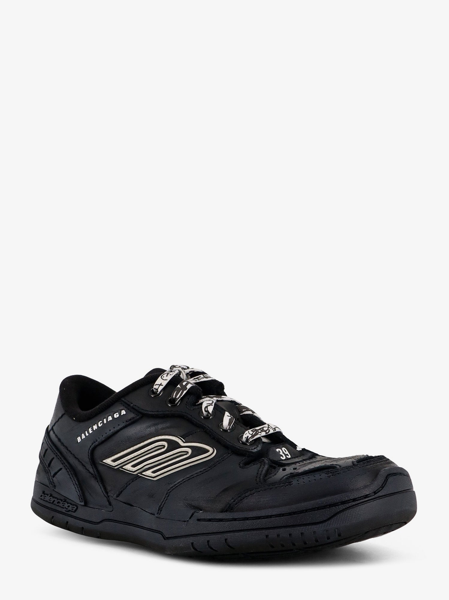 Balenciaga Men Hamptons Worn-Out Low-Top Leather Sneakers BALENCIAGA