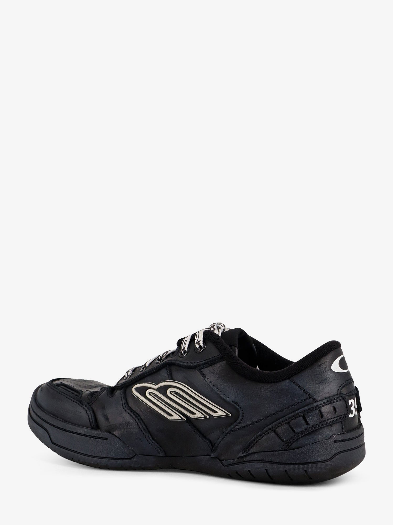 Balenciaga Men Hamptons Worn-Out Low-Top Leather Sneakers BALENCIAGA