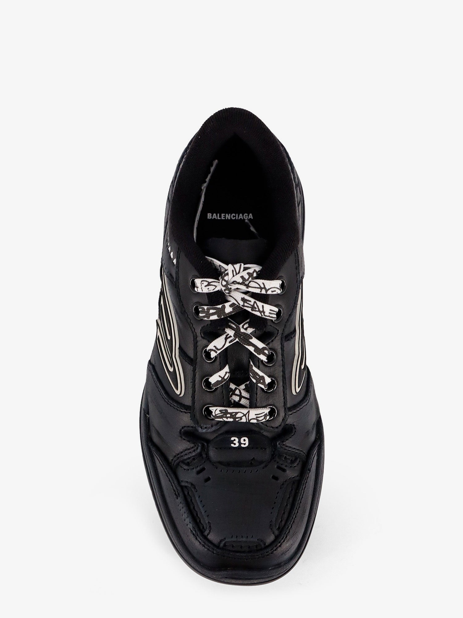 Balenciaga Men Hamptons Worn-Out Low-Top Leather Sneakers BALENCIAGA