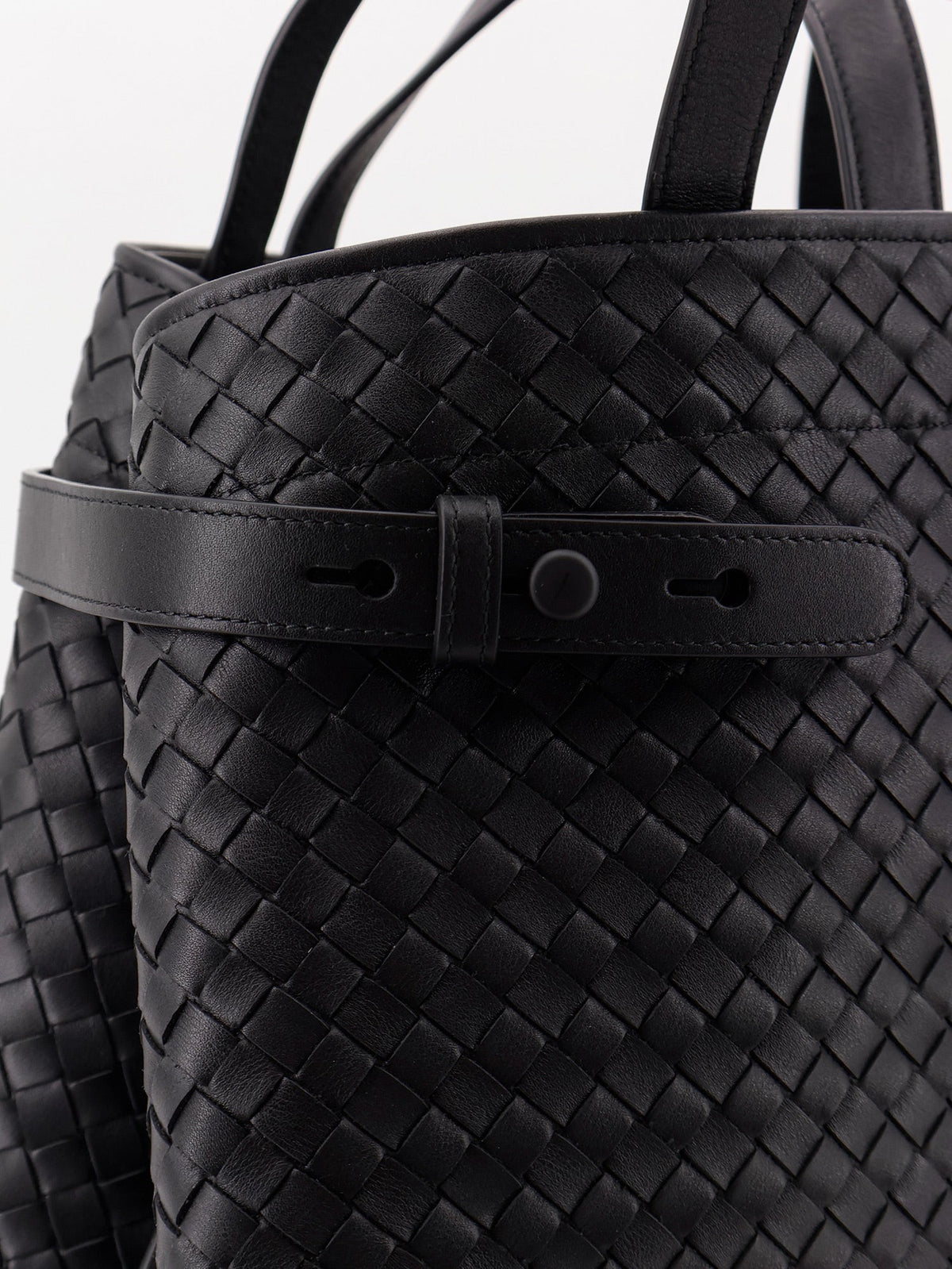 Bottega Veneta Men Intreccio Leather Shoulder Bag BOTTEGA VENETA