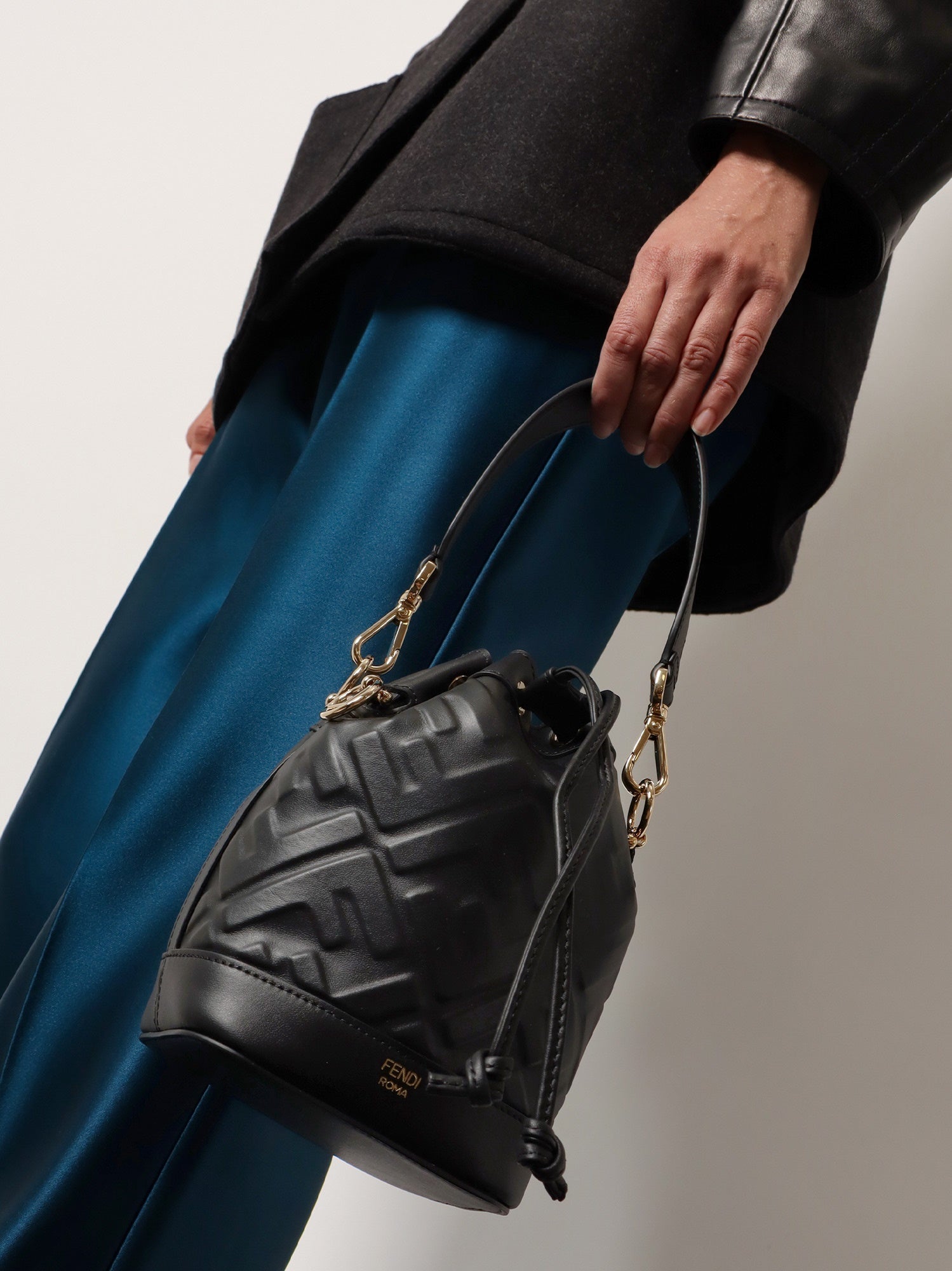 Fendi Women Mon Tresor Leather Bucket Bag FENDI