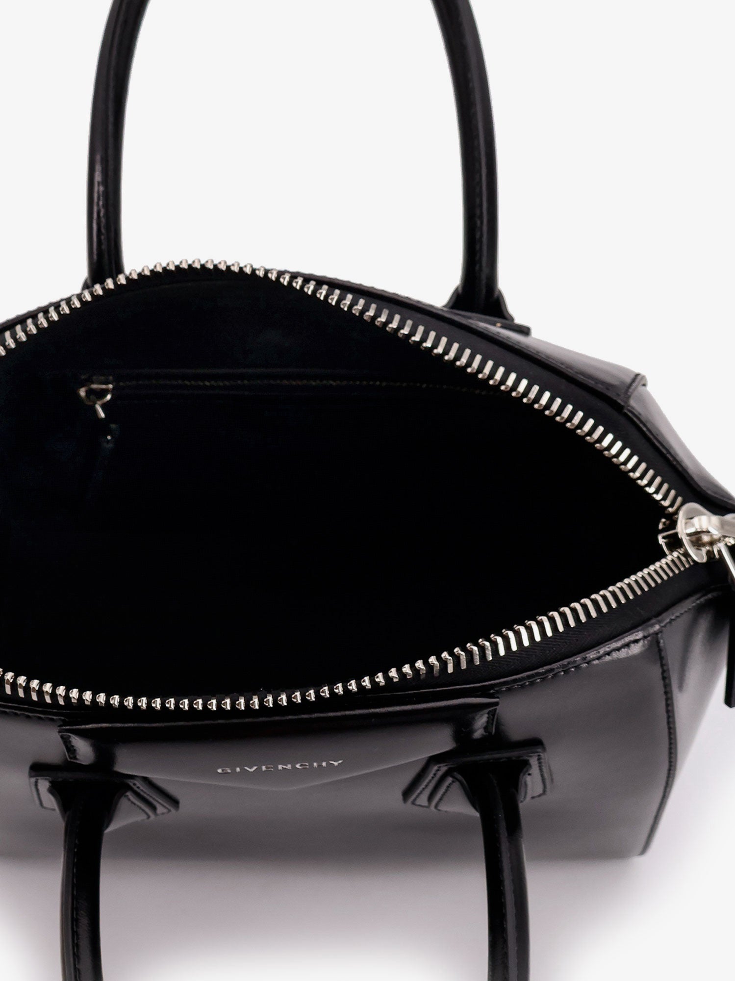Givenchy Women Antigona Leather Shoulder Bag GIVENCHY
