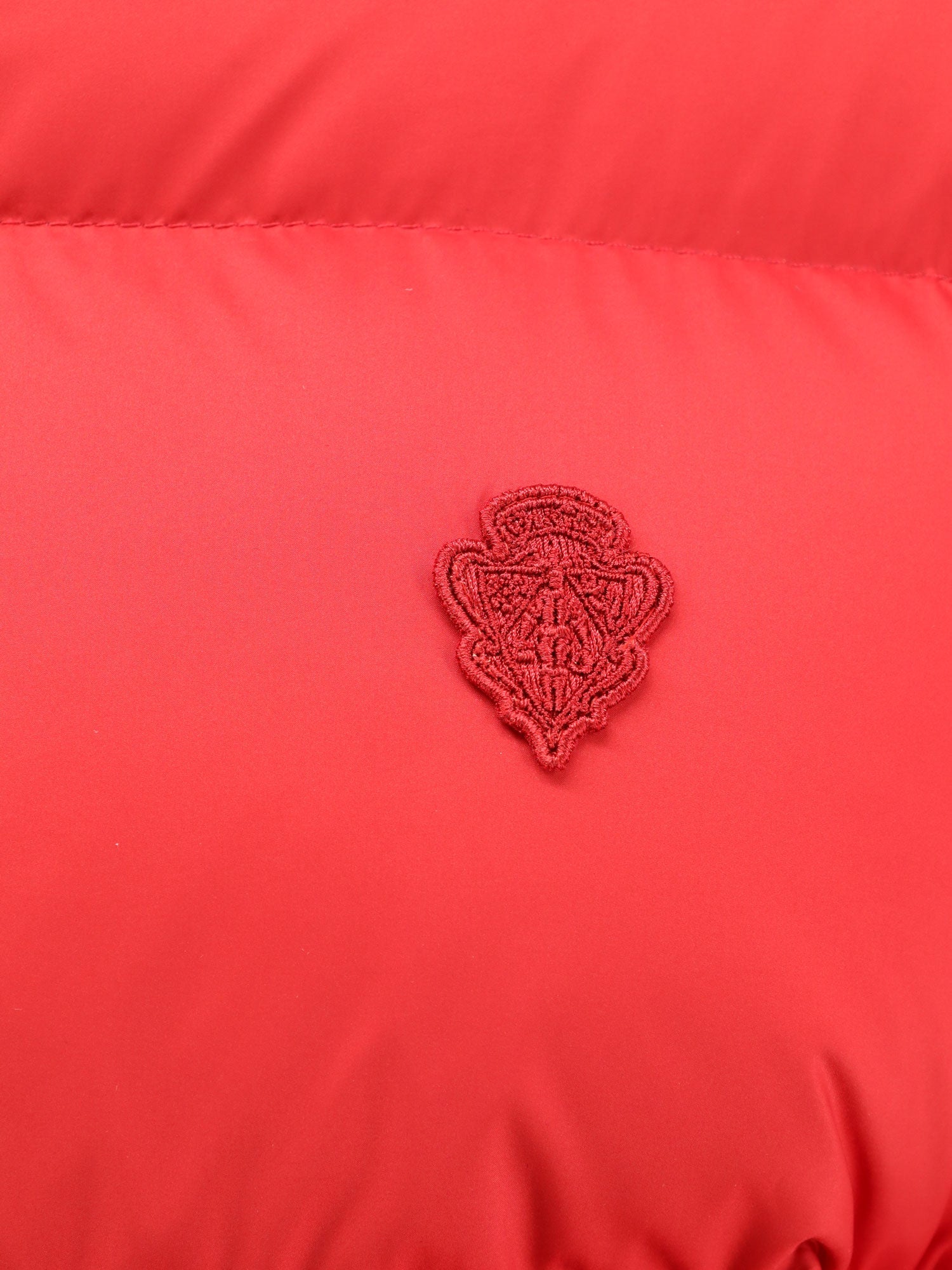 Gucci Women Crop Fit Down Jacket With Iconic Crest GUCCI