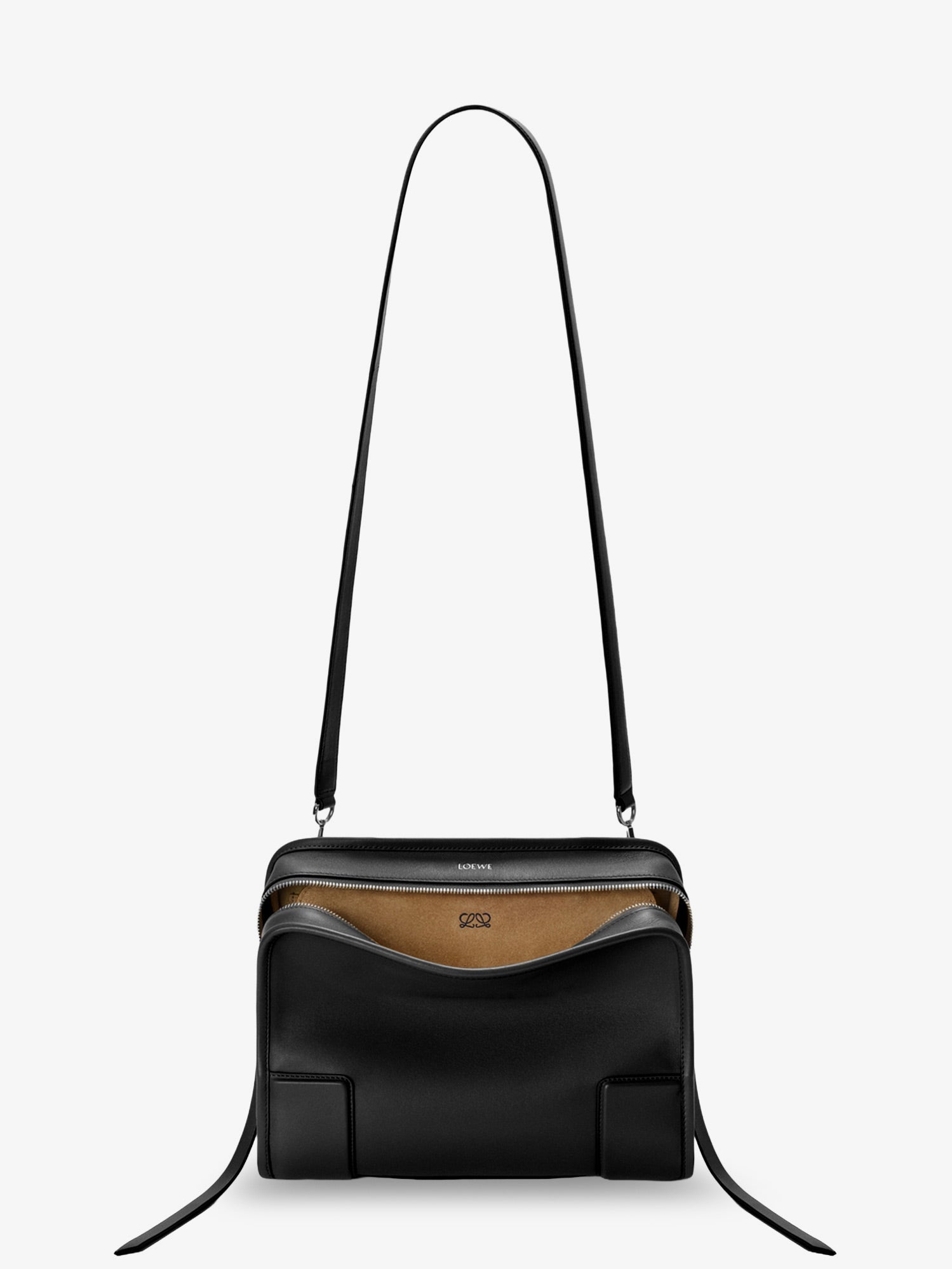 Loewe Women Amazona 180 Leather Handbag LOEWE